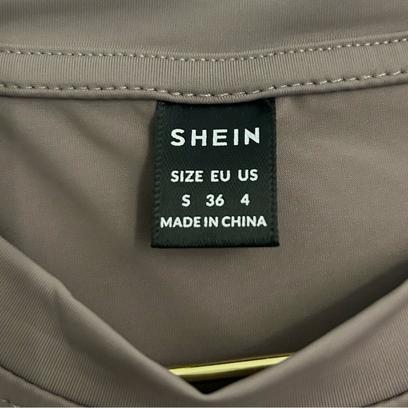 Gray shirt - Picture 3 of 3